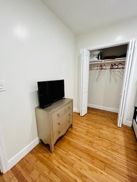 Gated Contemporary 3 Bedroom - 2 Bathroom Home In South La Plus Parking Los Ángeles Exterior foto